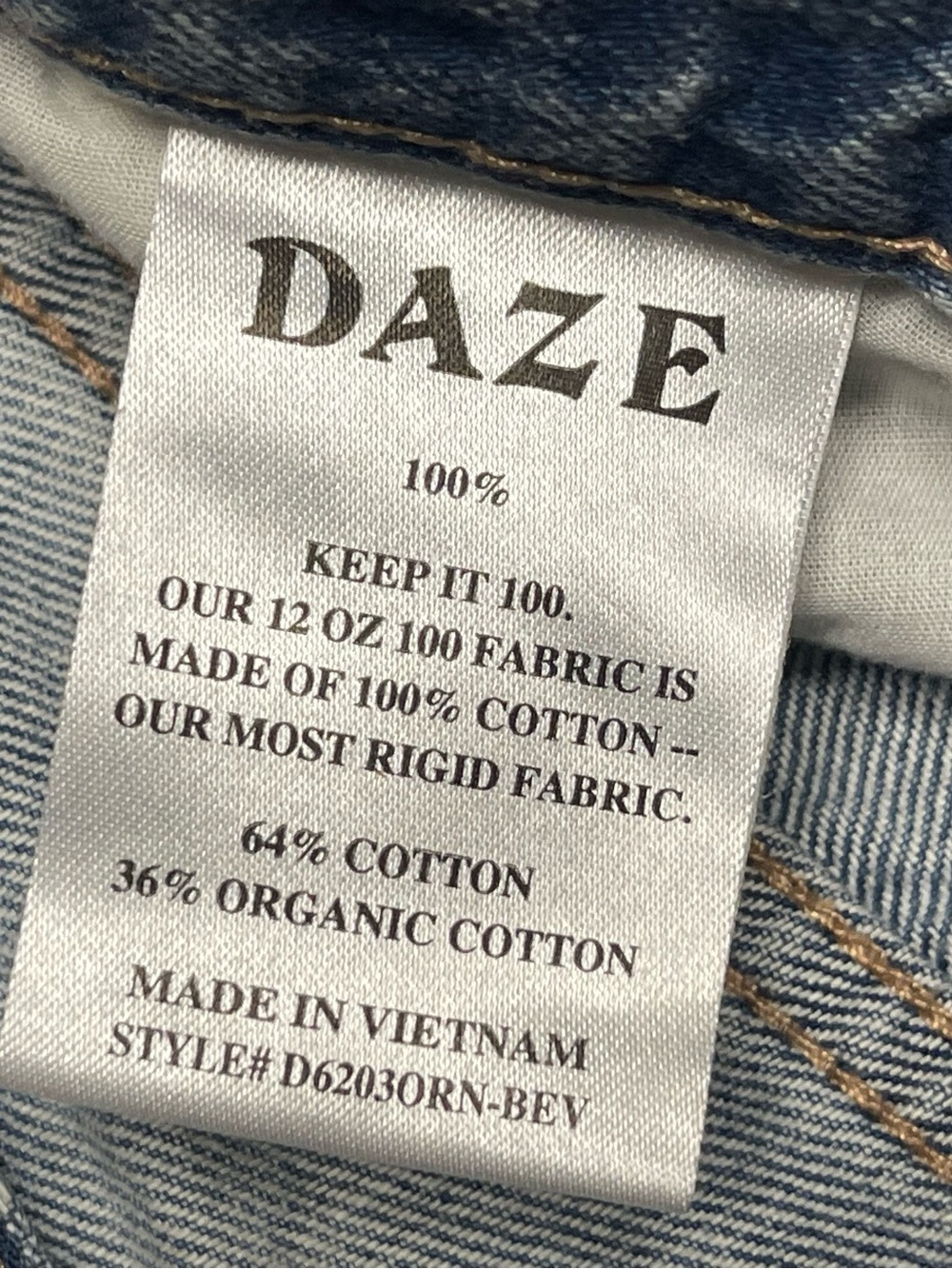 Daze Denim Women's Sundaze High Rise Dad Distressed Jeans Size 24 NWT 27x27 - Picture 10 of 11